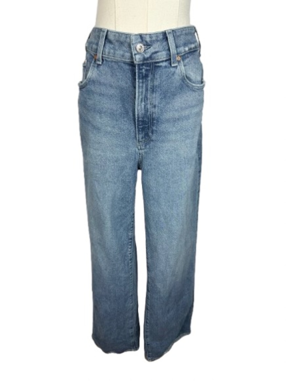 PAIGE Women’s Light Blue Straight Jeans Size 31